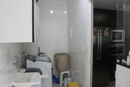 Casa à venda com 180m², 3 quartos e 3 vagasÁrea de Serviço