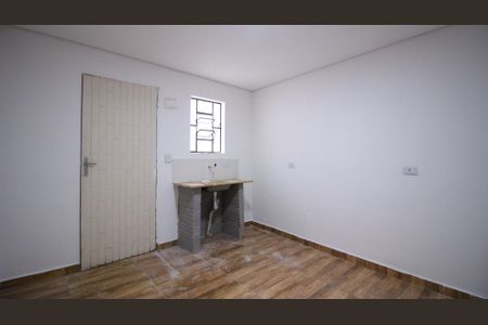 Casa para alugar com 1 quarto, 15m² em Vila Industrial, São Paulo