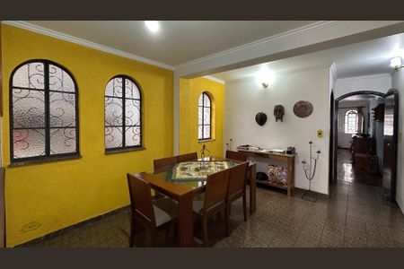 Sala de Jantar de casa à venda com 3 quartos, 215m² em Vila Oratorio, São Paulo