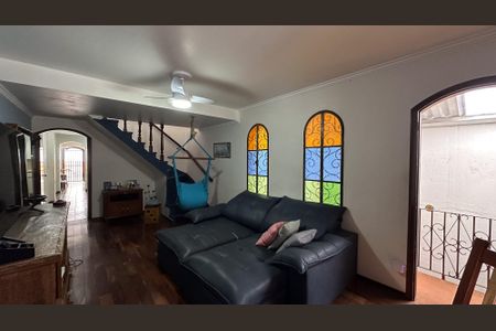 Sala de casa à venda com 3 quartos, 215m² em Vila Oratorio, São Paulo