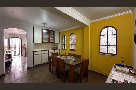 Sala de Jantar de casa à venda com 3 quartos, 215m² em Vila Oratorio, São Paulo