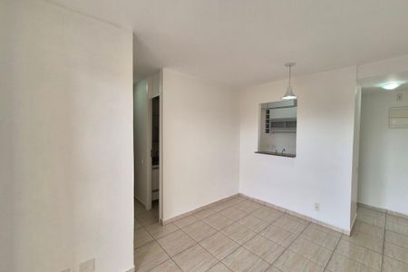 Sala de apartamento para alugar com 3 quartos, 58m² em Jardim Ipaussurama, Campinas