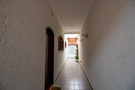 Casa para alugar com 110m², 3 quartos e 2 vagasCorredor Lateral