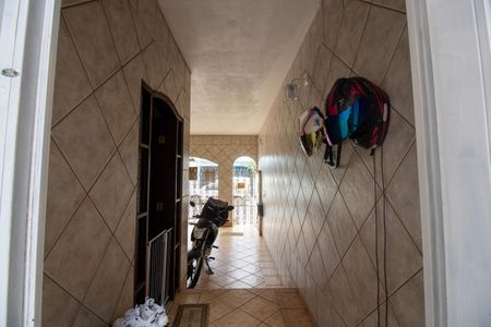 Casa para alugar com 110m², 3 quartos e 2 vagasCorredor Lateral