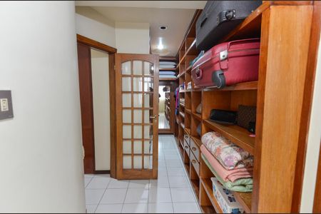 Apartamento à venda com 140m², 4 quartos e 1 vagaCloset da Suíte