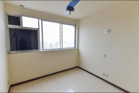 Apartamento à venda com 140m², 4 quartos e 1 vagaQuarto 1