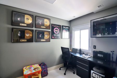 Apartamento à venda com 100m², 3 quartos e 2 vagasQuarto 3