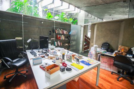 Casa à venda com 776m², 5 quartos e 4 vagasEscritório