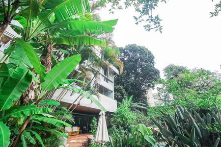 Casa à venda com 776m², 5 quartos e 4 vagasFachada