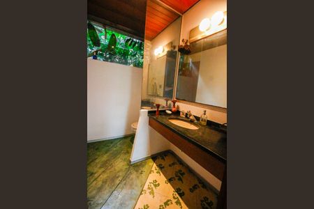 Casa à venda com 776m², 5 quartos e 4 vagasLavabo