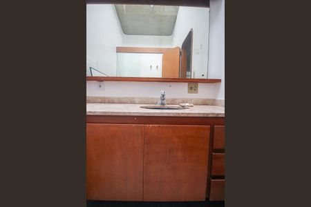 Casa à venda com 776m², 5 quartos e 4 vagasBanheiro da Suíte 4