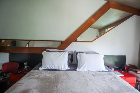 Casa à venda com 776m², 5 quartos e 4 vagasSuíte 1