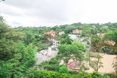 Casa à venda com 776m², 5 quartos e 4 vagasVista da Suíte 2