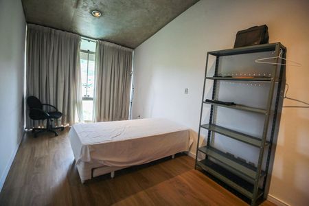 Casa à venda com 776m², 5 quartos e 4 vagasSuíte 2