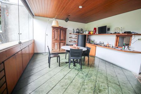 Casa à venda com 776m², 5 quartos e 4 vagasCopa