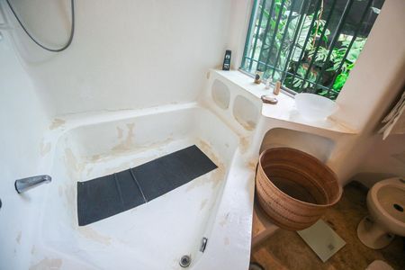 Casa à venda com 776m², 5 quartos e 4 vagasBanheiro da Suíte 1