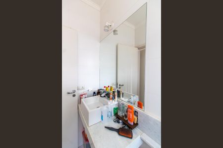 Casa de condomínio à venda com 140m², 2 quartos e 2 vagasBANHEIRO DA SUITE 2