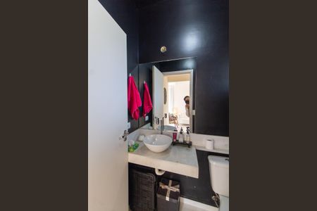 Casa de condomínio à venda com 140m², 2 quartos e 2 vagasLAVABO