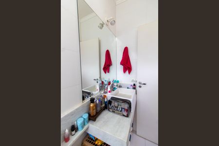 Casa de condomínio à venda com 140m², 2 quartos e 2 vagasBANHEIRO DA SUITE MASTER