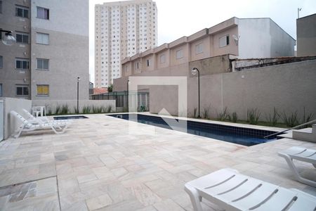 Apartamento para alugar com 37m², 2 quartos e sem vaga Apartamento para alugar com 37m², 2 quartos e sem vagaÁrea comum - Piscina