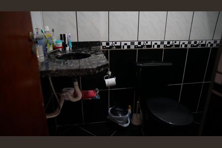 Casa à venda com 150m², 3 quartos e 1 vagaBanheiro