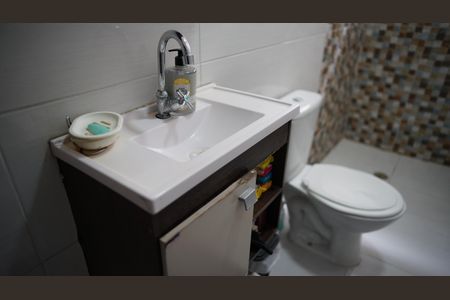 Casa à venda com 150m², 3 quartos e 1 vagaBanheiro 2