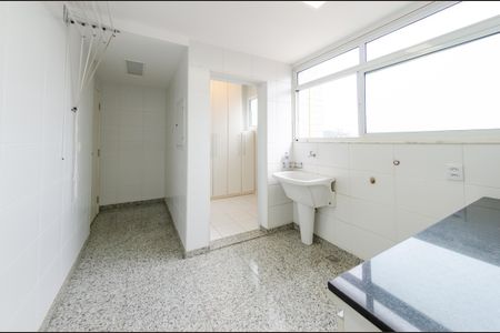 Apartamento para alugar com 210m², 4 quartos e 4 vagasÁrea de serviço