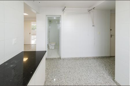 Apartamento para alugar com 210m², 4 quartos e 4 vagasÁrea de serviço