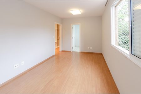 Apartamento para alugar com 210m², 4 quartos e 4 vagasSuíte 2