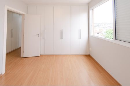 Apartamento para alugar com 210m², 4 quartos e 4 vagasQuarto
