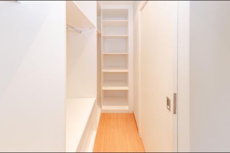 Apartamento para alugar com 210m², 4 quartos e 4 vagasCloset suíte 2