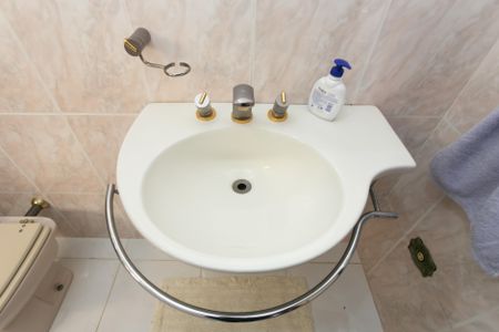 Casa à venda com 287m², 5 quartos e 3 vagasBanheiro Social