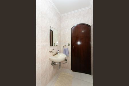 Casa à venda com 287m², 5 quartos e 3 vagasBanheiro Social