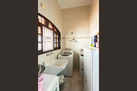 Casa à venda com 287m², 5 quartos e 3 vagasÁrea de Serviço