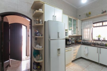 Casa à venda com 287m², 5 quartos e 3 vagasCozinha