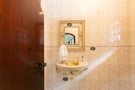 Casa à venda com 287m², 5 quartos e 3 vagasLavabo