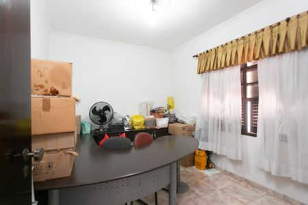 Casa à venda com 287m², 5 quartos e 3 vagasQuarto 4