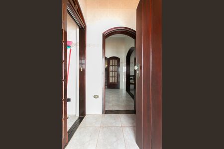 Casa à venda com 287m², 5 quartos e 3 vagasEntrada