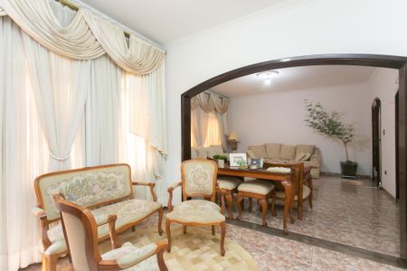 Casa à venda com 287m², 5 quartos e 3 vagasSala