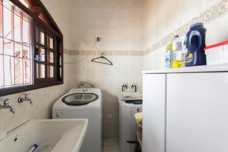 Casa à venda com 287m², 5 quartos e 3 vagasÁrea de Serviço