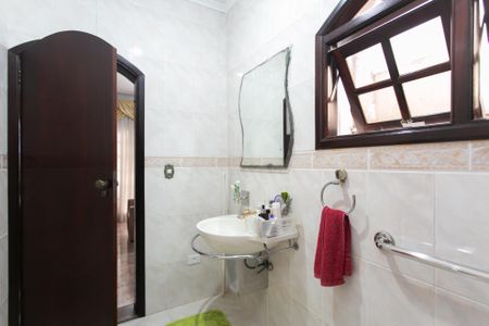 Casa à venda com 287m², 5 quartos e 3 vagasBanheiro da Suíte