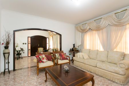 Casa à venda com 287m², 5 quartos e 3 vagasSala