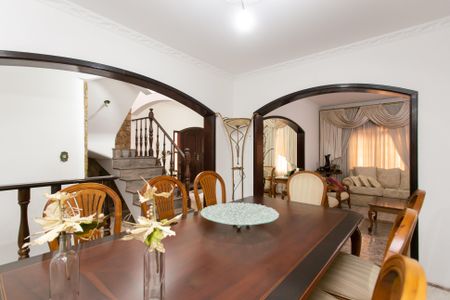 Casa à venda com 287m², 5 quartos e 3 vagasSala de Jantar