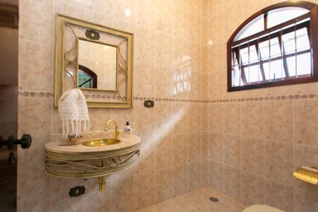 Casa à venda com 287m², 5 quartos e 3 vagasLavabo