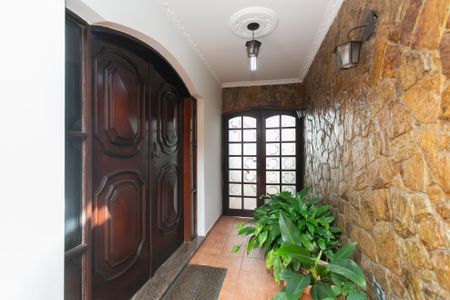 Casa à venda com 287m², 5 quartos e 3 vagasEntrada