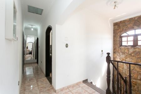 Casa à venda com 287m², 5 quartos e 3 vagasCorredor