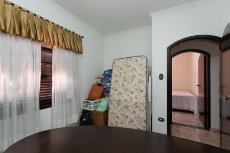 Casa à venda com 287m², 5 quartos e 3 vagasQuarto 4