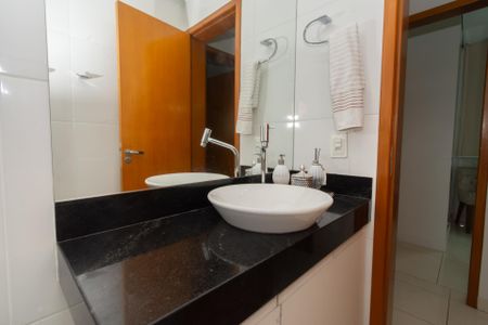 Apartamento à venda com 144m², 2 quartos e 1 vagaBanheiro Social