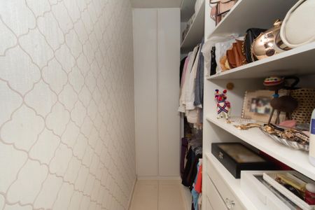 Apartamento à venda com 144m², 2 quartos e 1 vagaCloset da suíte