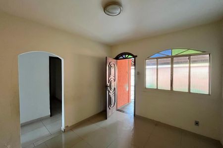 Sala de casa à venda com 3 quartos, 360m² em São Tomaz, Belo Horizonte